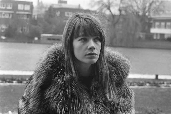 800px-Francoise-hardy-amsterdam-1969-ii