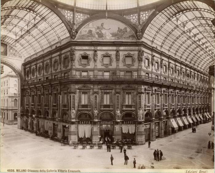 Brogi,_Giacomo_(1822-1881)_-_n._4608_-_Milano_-_Ottagono_della_Galleria_Vittorio_Emanuele_ca._1880